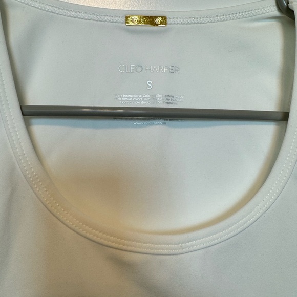 White fitted tank Cleo Harper - Picture 6 of 7